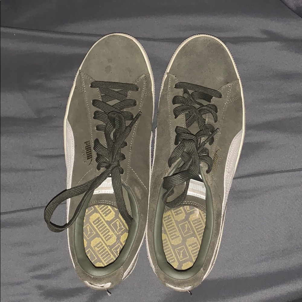 Size 11 Green Puma Suede shoes